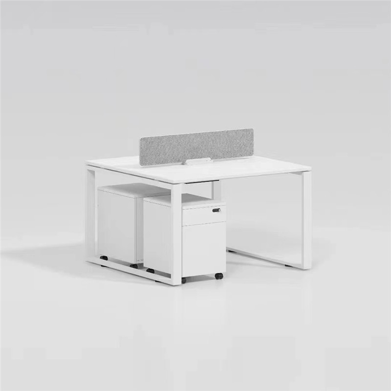 开放式办公工位