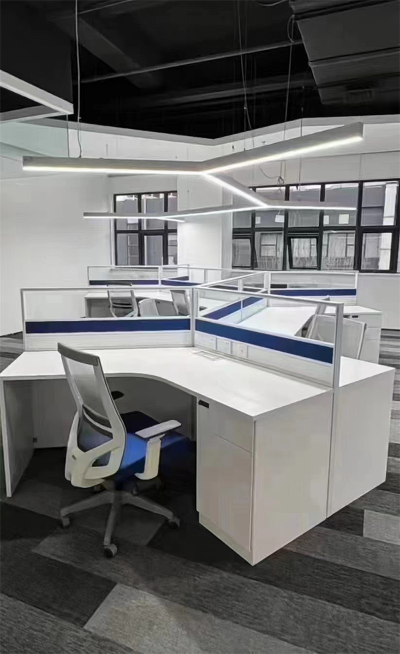 屏风式办公工位