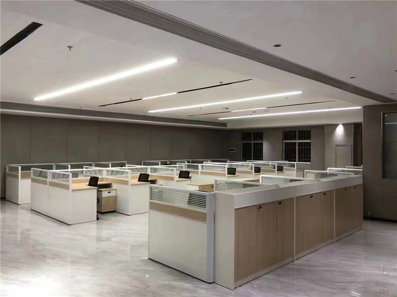 屏风式办公工位