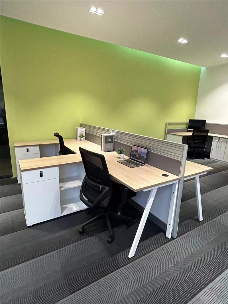 屏风式办公工位